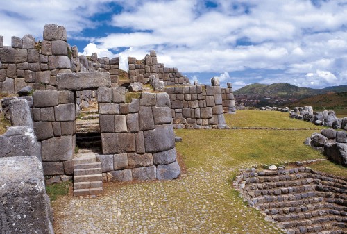 Sacsayhuaman-Puertas